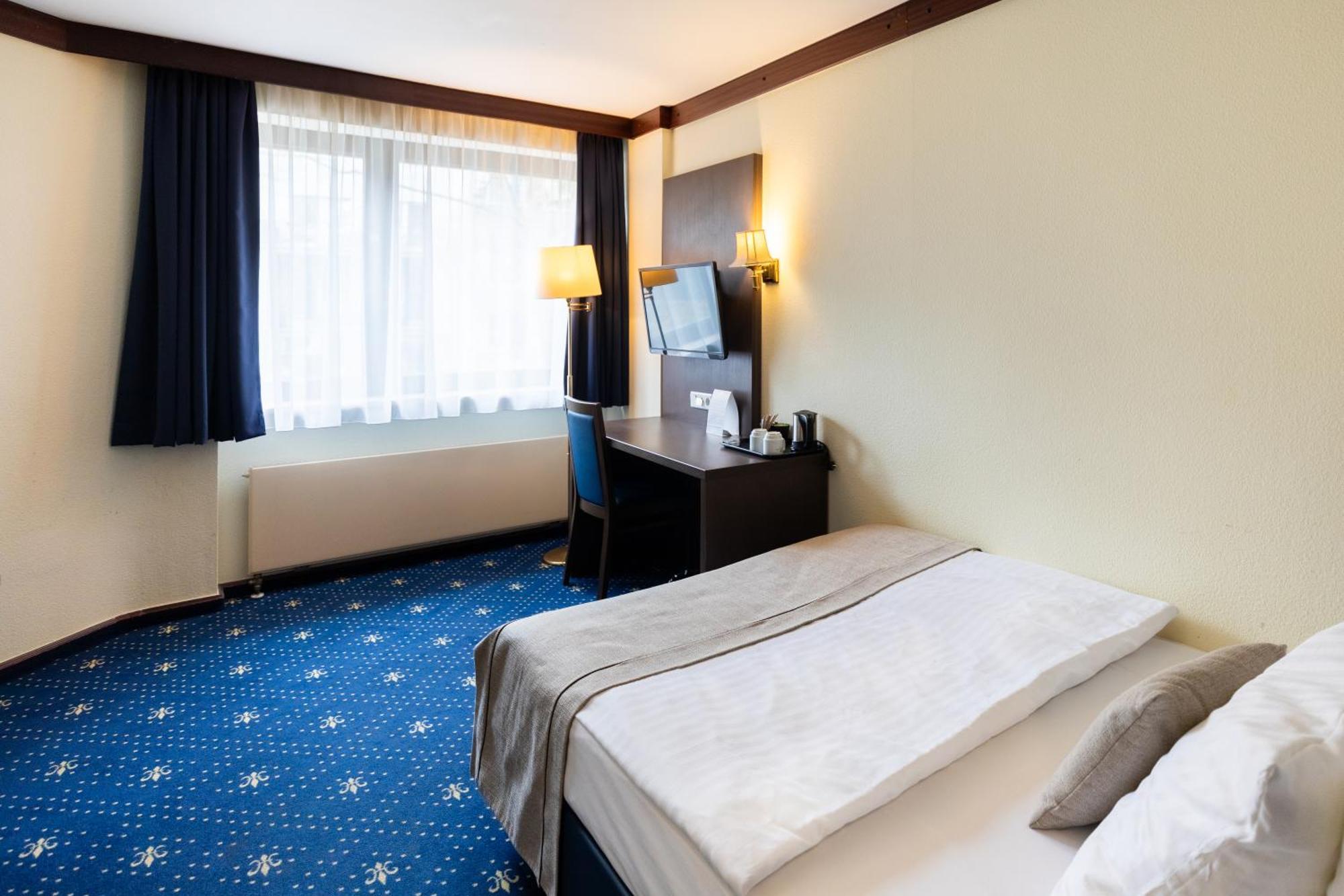 Hotel Imperial Frankfurt am Main Exterior photo